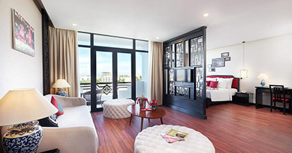  Belle Maison Suite Airport Transfer & Dinner
