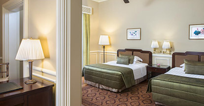  Colonial Suite Twin Beds Garden View