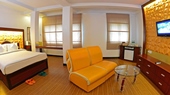 Clover Hotel Yangon