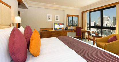  Deluxe Corner Room