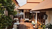 De Naga Hotel