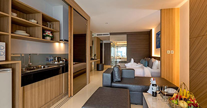  Suite with Pool View