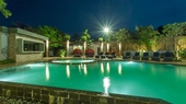 Yeak Loam Hotel