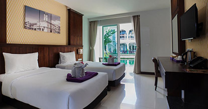  Deluxe Twin Room with Pool Access