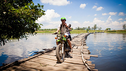 Hoi An travel - Discovery of Kim Bong, Tra Nhieu and Tra Que village | Half day