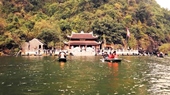 Full-Day-Perfume-Pagoda-Tour-1-Day-05