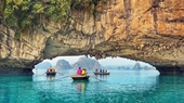 Ha-Long-Bay-With-Kayaking-2-Days-1-Night-09