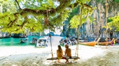 Experience on beautiful beach in Thailand