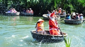 Visit-Cam-Thanh-village-and-vegetarian-village-Tra-Que-Half-day-03